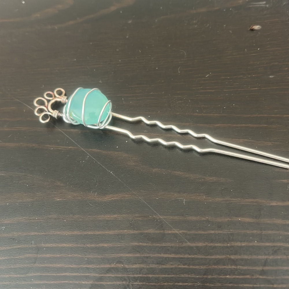 Le Chat Noir Amazonite gemstone Sterling hair design Host Pick